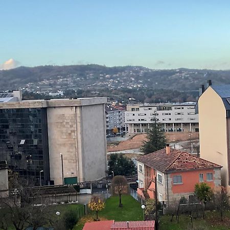 Residencia Universidad Ourense Esterno foto